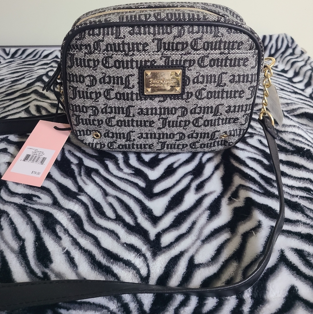 Juicy Couture Double the love Camera Xbody bag